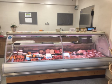 Die Verkaufstheke unsere Hofladen Wendl